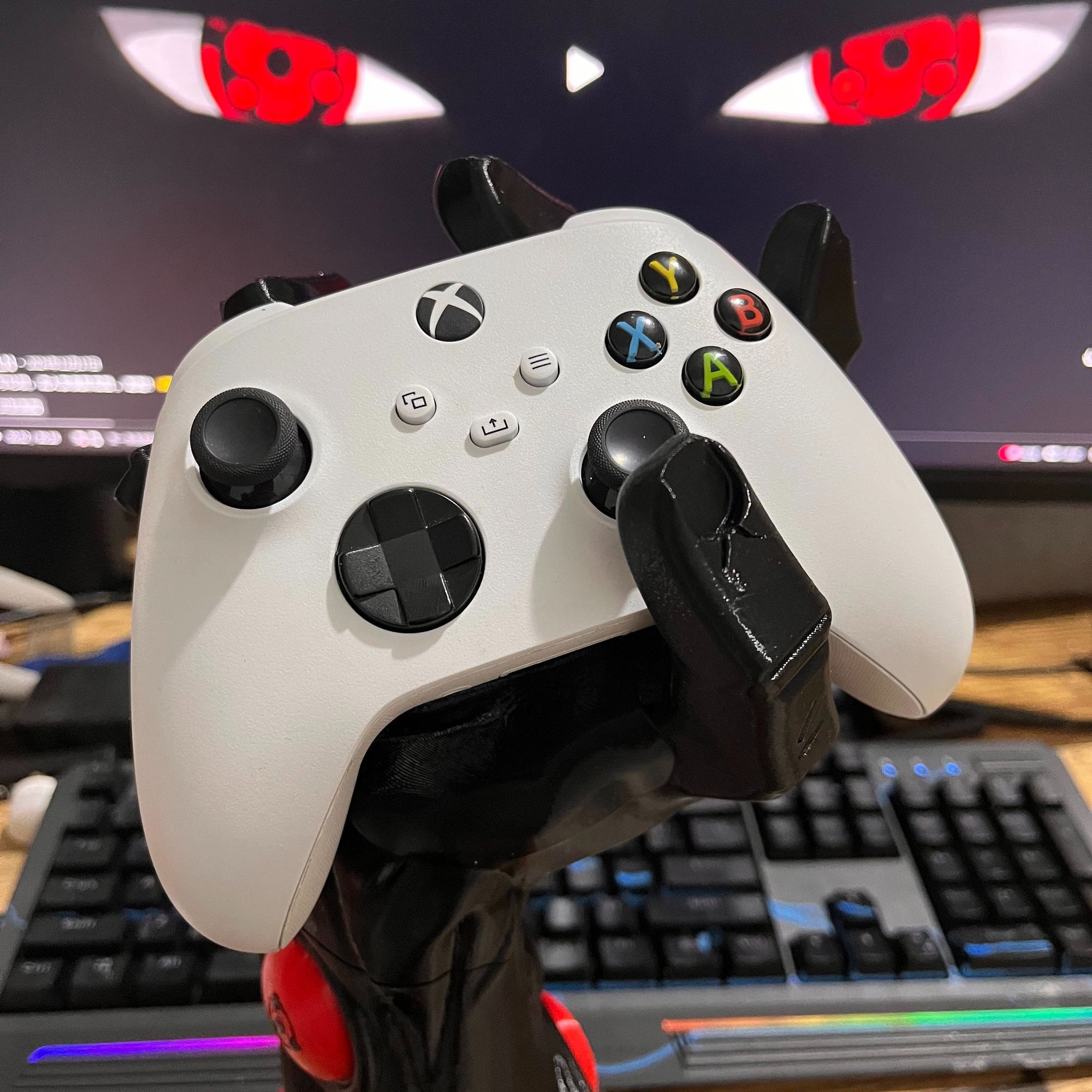 Penyangga Kontroler Anime Naru - 3D Printing Xbox Controller Holder ulasan dan harga
